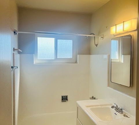 5th image of 3510 College Ave #H