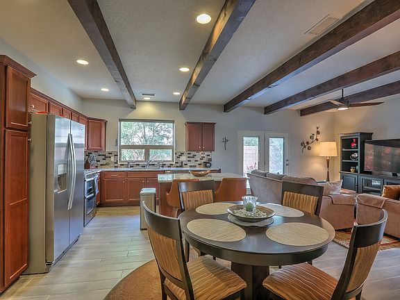 3rd image of 1601 Cheshire Ct