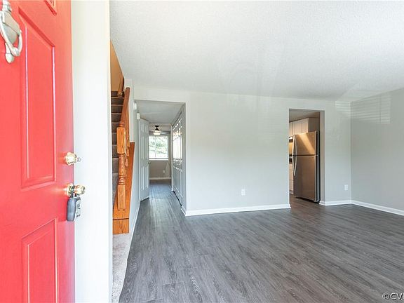 4th image of 9451 Tracey Lynne Cir