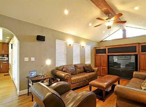 Family room or optional third bedroom