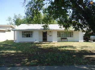 906 W Runyan Ave, Artesia, NM 88210