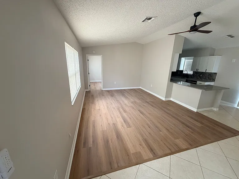 8425 Omega Ln — Photo 9