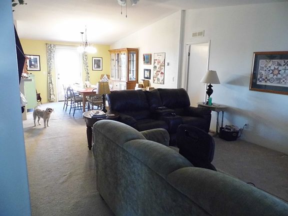 5th image of 3600 N Rainbow Dr
