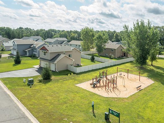 3rd image of 9159 Wolves St