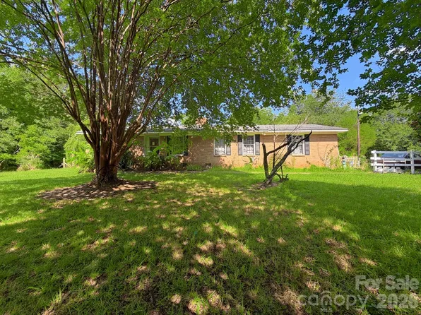 10322 Blair Rd, Mint Hill, NC 28227