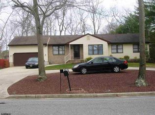 104 10th Ave, Absecon, NJ 08201