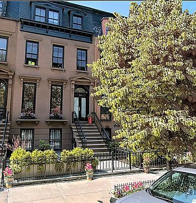 1st image of 164 Macon St #2
