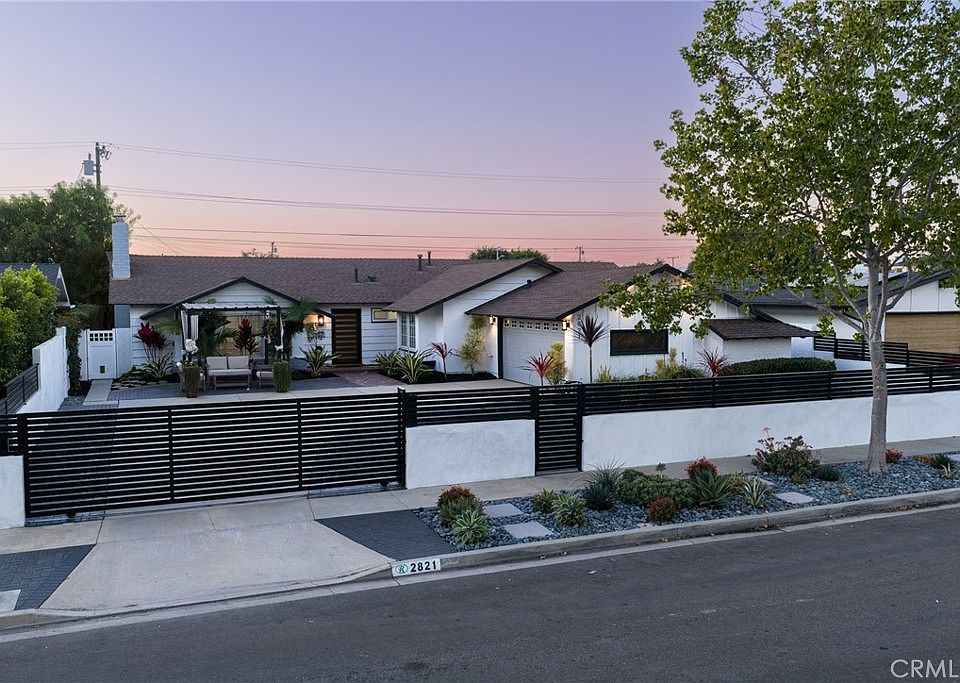 1st image of 2821 Tigertail Dr