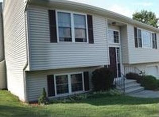 14 Dempsey Ct, Ansonia, CT 06401