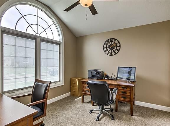 3rd image of 6141 N Green Hills Ln