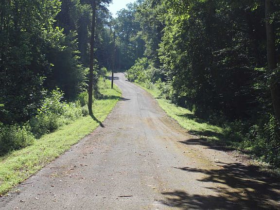 3rd image of 7613 Chipmunk Ln