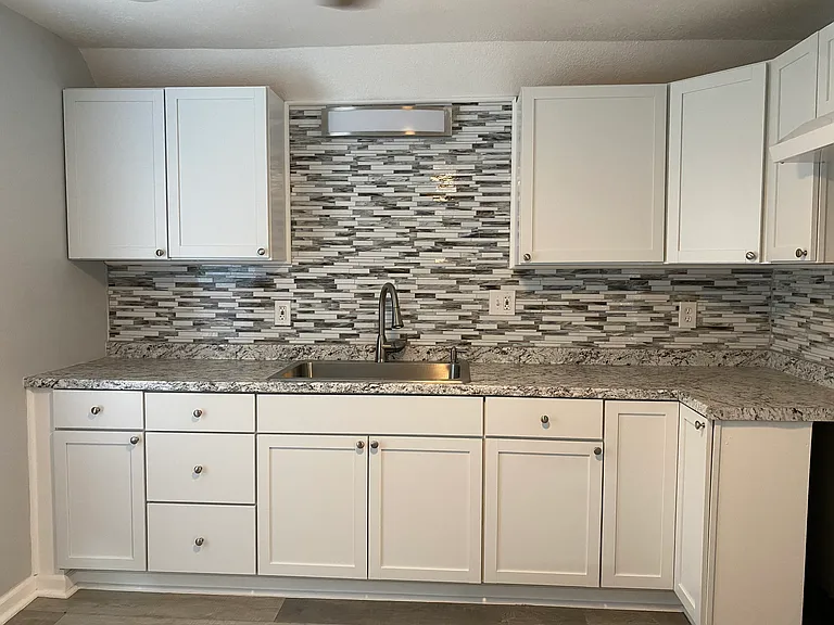 633 Fernwood Ave #2 — Photo 6