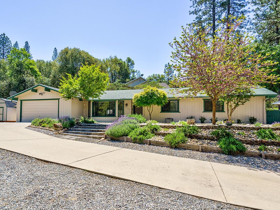 1st image of 39534 Westview Dr