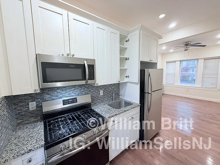 64-66 Sherman Pl #48A — Photo 1