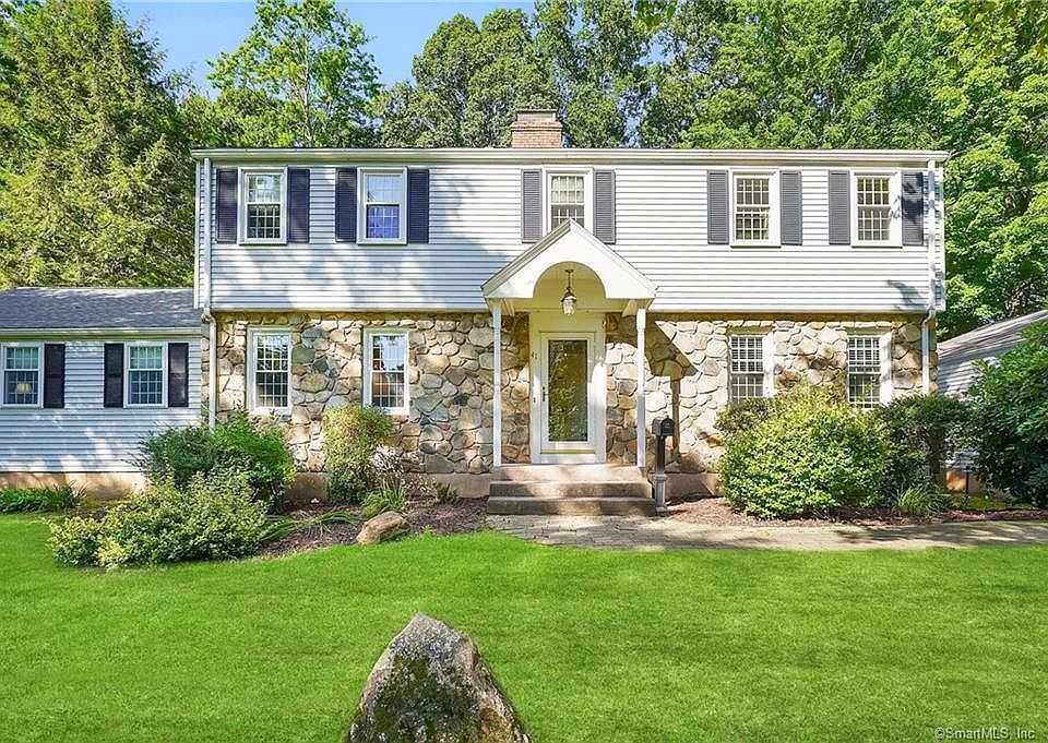 1st image of 41 Orchard Hill Drive