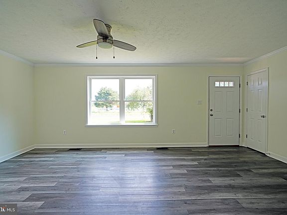 5th image of 132 Creek Dr