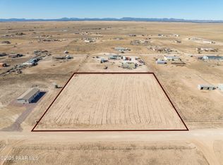 26850 N Champagne Ln, Paulden, AZ 86334