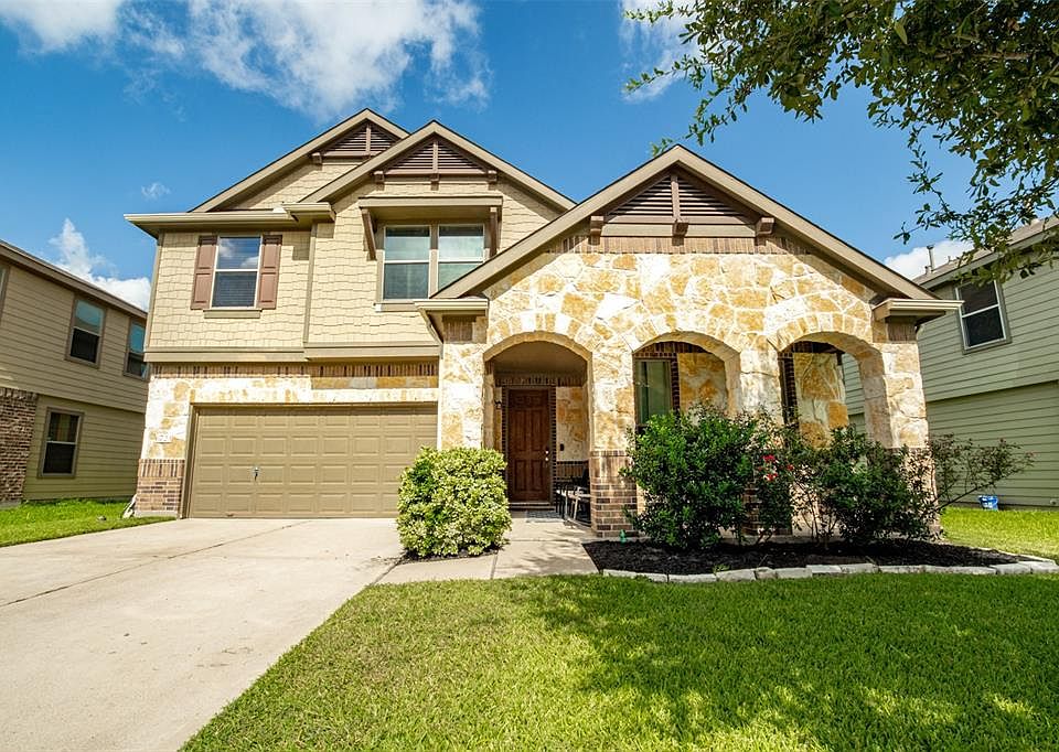 1st image of 6723 Crescent Creek Ln