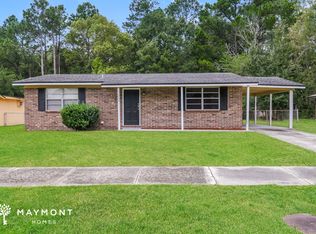 11042 Bacall Rd W, Jacksonville, FL 32218