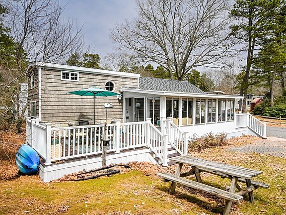 3rd image of 185 Cotuit Rd #1