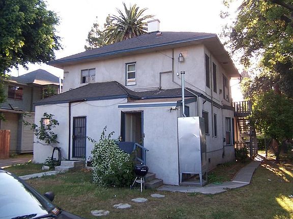 5th image of 393 N Euclid Ave