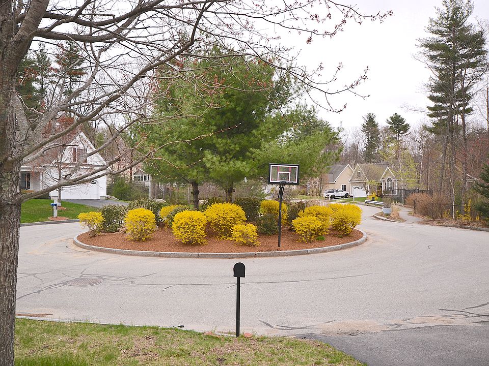 2nd image of 200 Streamside Dr