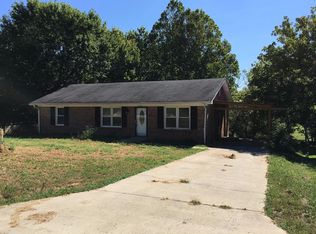 1022 Paula Dr, Lawrenceburg, KY 40342