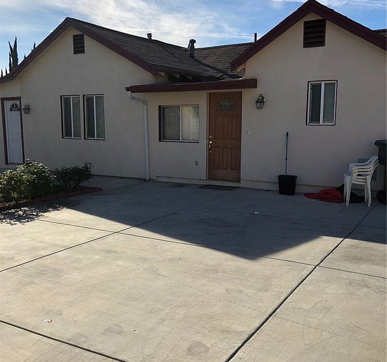 1st image of 604 W Naomi Ave