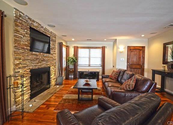 5th image of 328 Claremont Ave