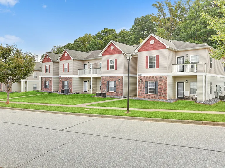 Clemmons Station Apartment Homes — Photo 23