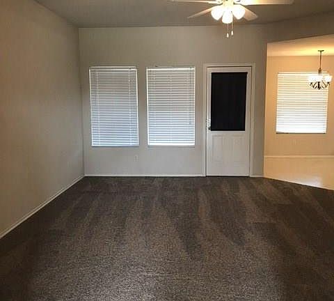 4th image of 605 Westmeadow Dr