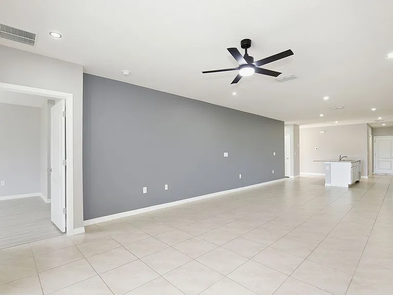 2694 Sunkissed Dr — Photo 9