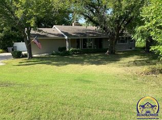 828 W 18th Ave, Emporia, KS 66801