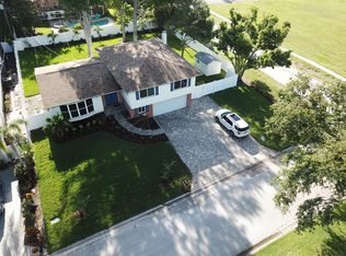 8203 132nd St, Seminole, FL 33776