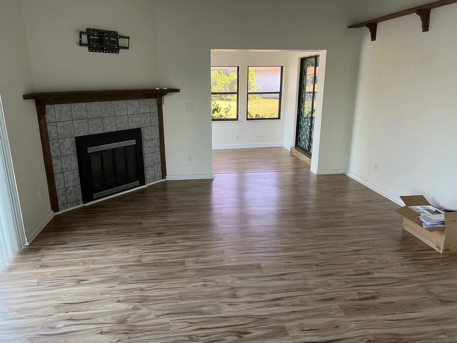 3 bed, 1886 sqft, $2,475 — Photo 4