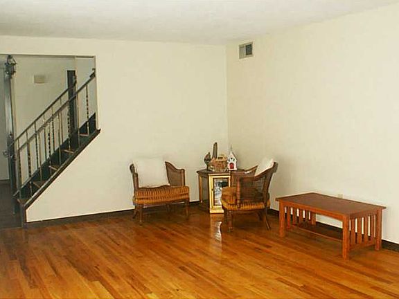 3rd image of 3719 Gleneagle Dr