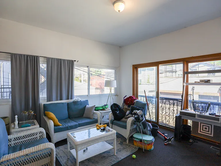 1940 W Diversey Pkwy #2W — Photo 16