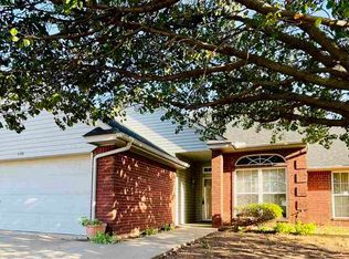 410 SE 40th St, Lawton, OK 73501