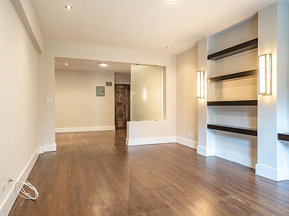 2nd image of 780 Greenwich St #2P