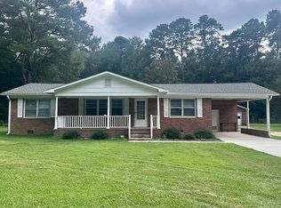 516 Aberdeen Dr, Washington, NC 27889