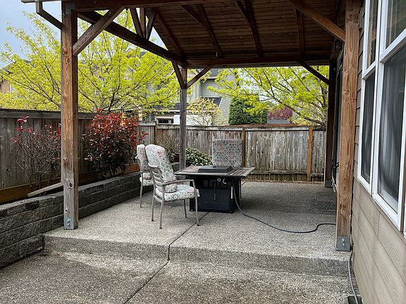 2nd image of 14712 Sourwood St