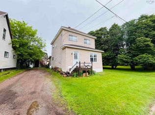 9 Dundonald St, Amherst, NS B4H1G8