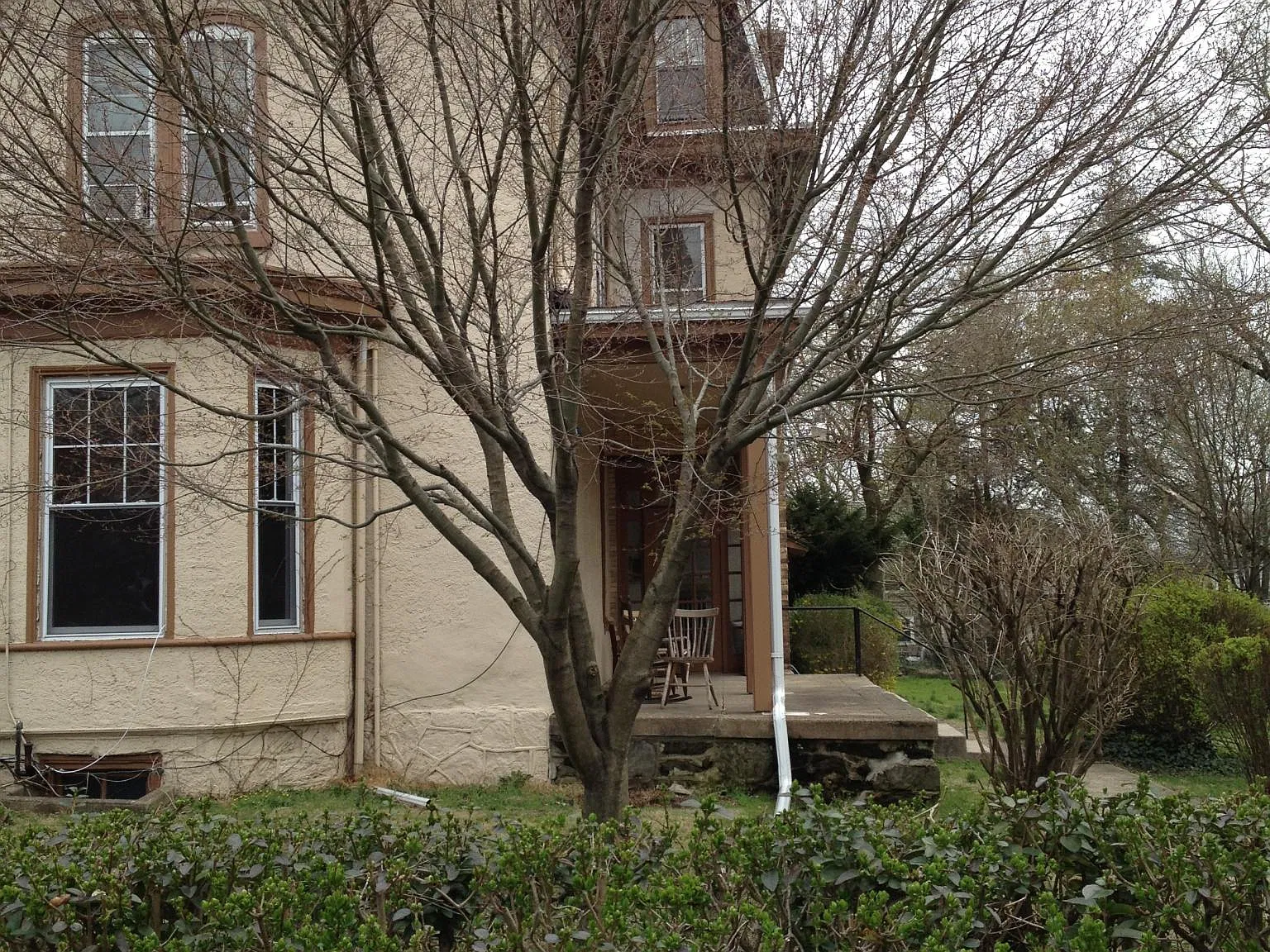 328 E Mount Airy Ave — Photo 1