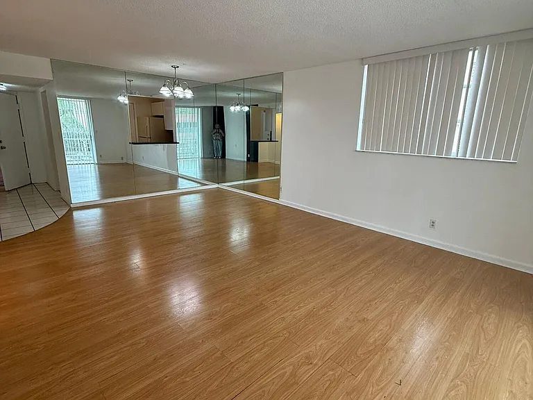 404 NW 68th Ave #206 — Photo 15