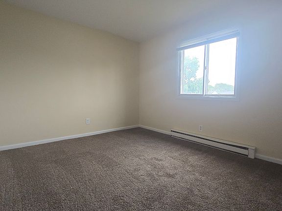 5th image of 604 Saint Louis Ave #205C