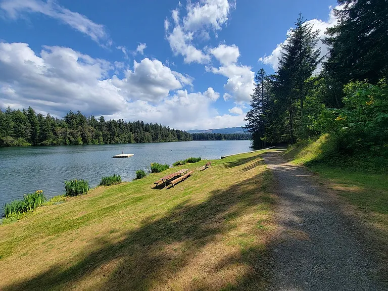 18226 Big Fir Ct SE — Photo 3