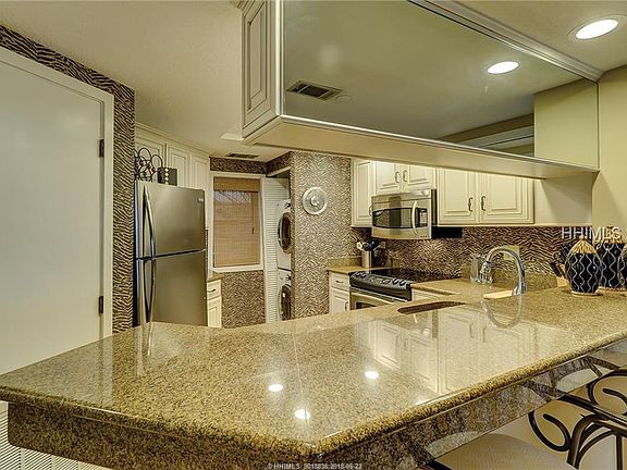 5th image of 77 Ocean Ln APT 111