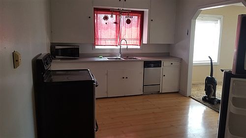 3rd image of 14510 Lakeshore Dr #5