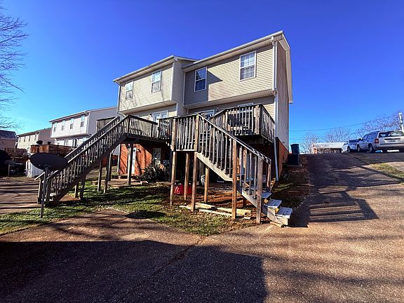 3rd image of 342 E Oak St