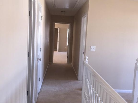 4th image of 1975 Hillsprings Ln